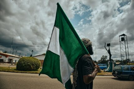 Nigeria boosts oil output, attracting investment